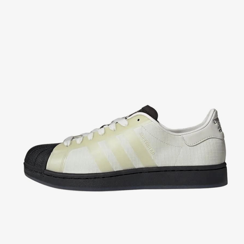 Adidas Shoes Superstar - アディダス純正 SUPERSTAR 新型ベージュとブラックのストリートボードシューズ KJ6573