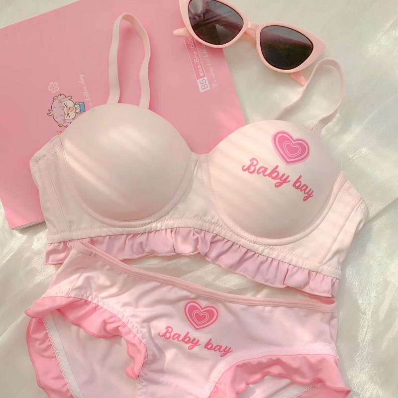 Bralette Triangle Set - 小さなバスト向けロリータ風ランジェリーセット、ワイヤレスプッシュアップブラレットで曲線美を強調、スイートバービースタイルブラ＆ヒップアップショーツ