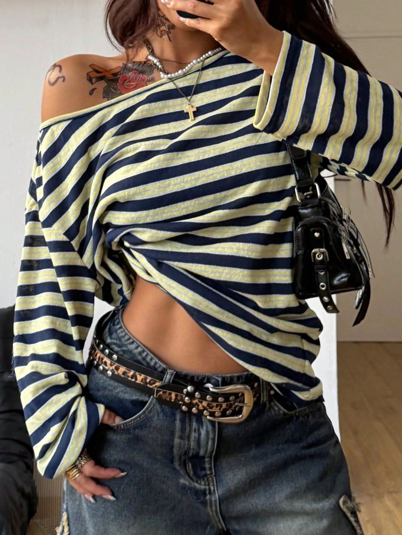 レディース オーバーサイズ ストライプ ブルー オフショルダ - Blouse Off Shoulder のレビューと価格